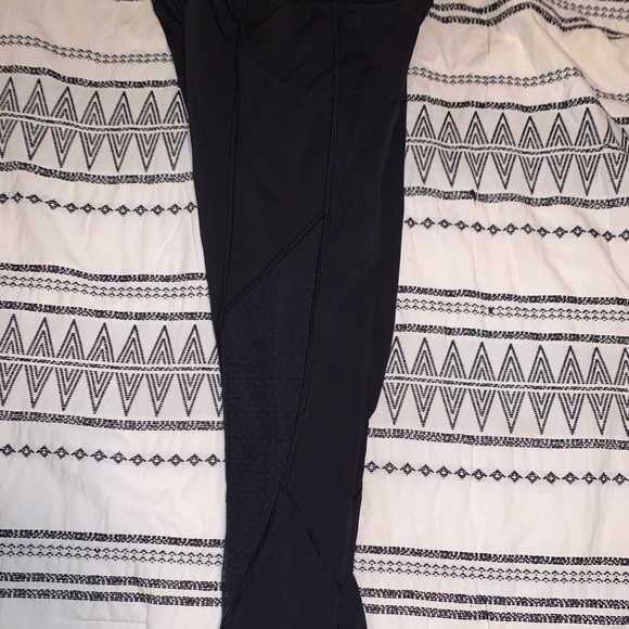 Rare lululemon Polkadot leggings - Picture 6 of 8